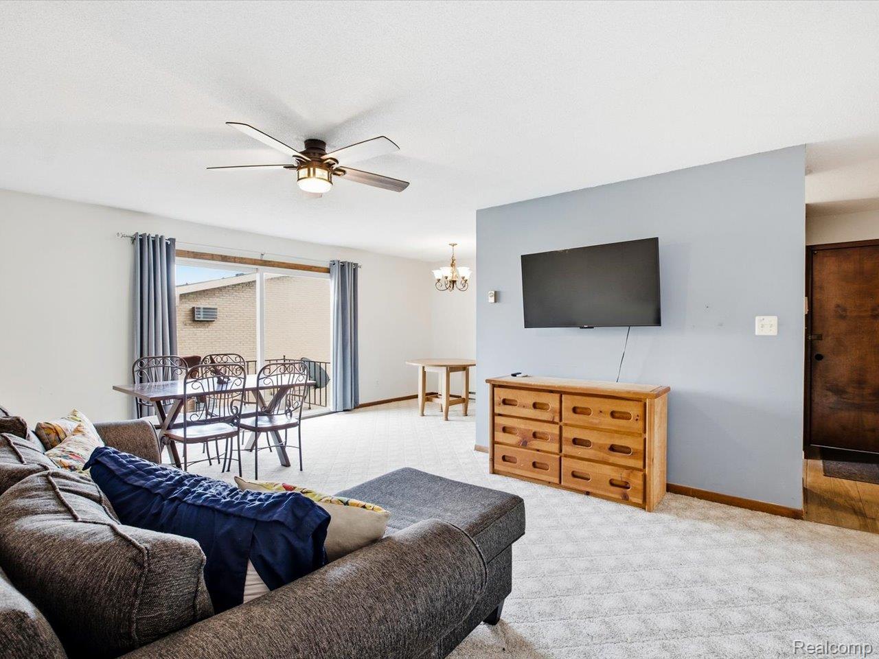 1900 River Road, Unit 6 Marysville, MI 48040 - Photo 5 of 24 04-1900 River Rd D6 (4).jpg