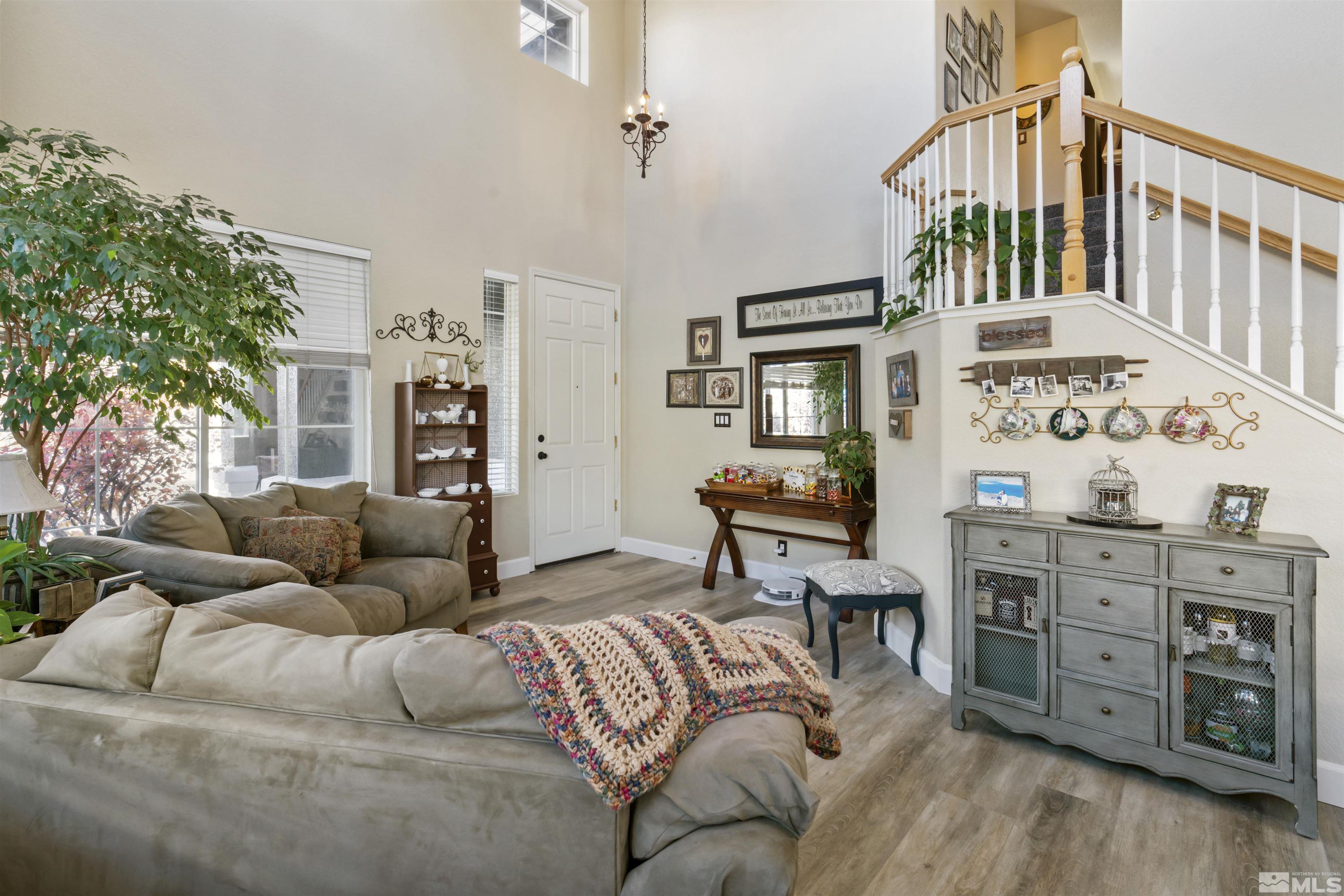 10045 Zephyr Heights Drive Reno, NV 89521 - Photo 9 of 32 Photo 9
