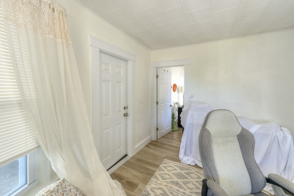 71 Esther Street Worcester, MA 01607 - Photo 10 of 40