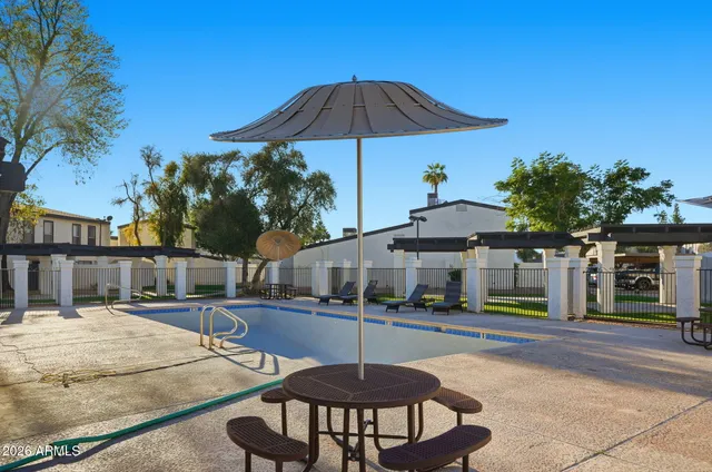 $1,595 | 1051 South Dobson Road, Unit 75, Mesa, AZ 85202