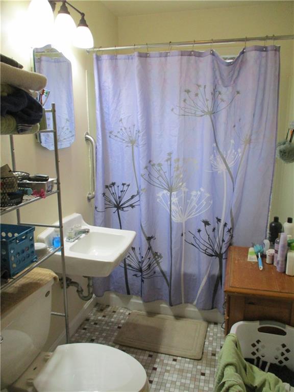942 Beaver Road Ambridge, PA 15003 - Photo 18 of 22 Gallery Image 18