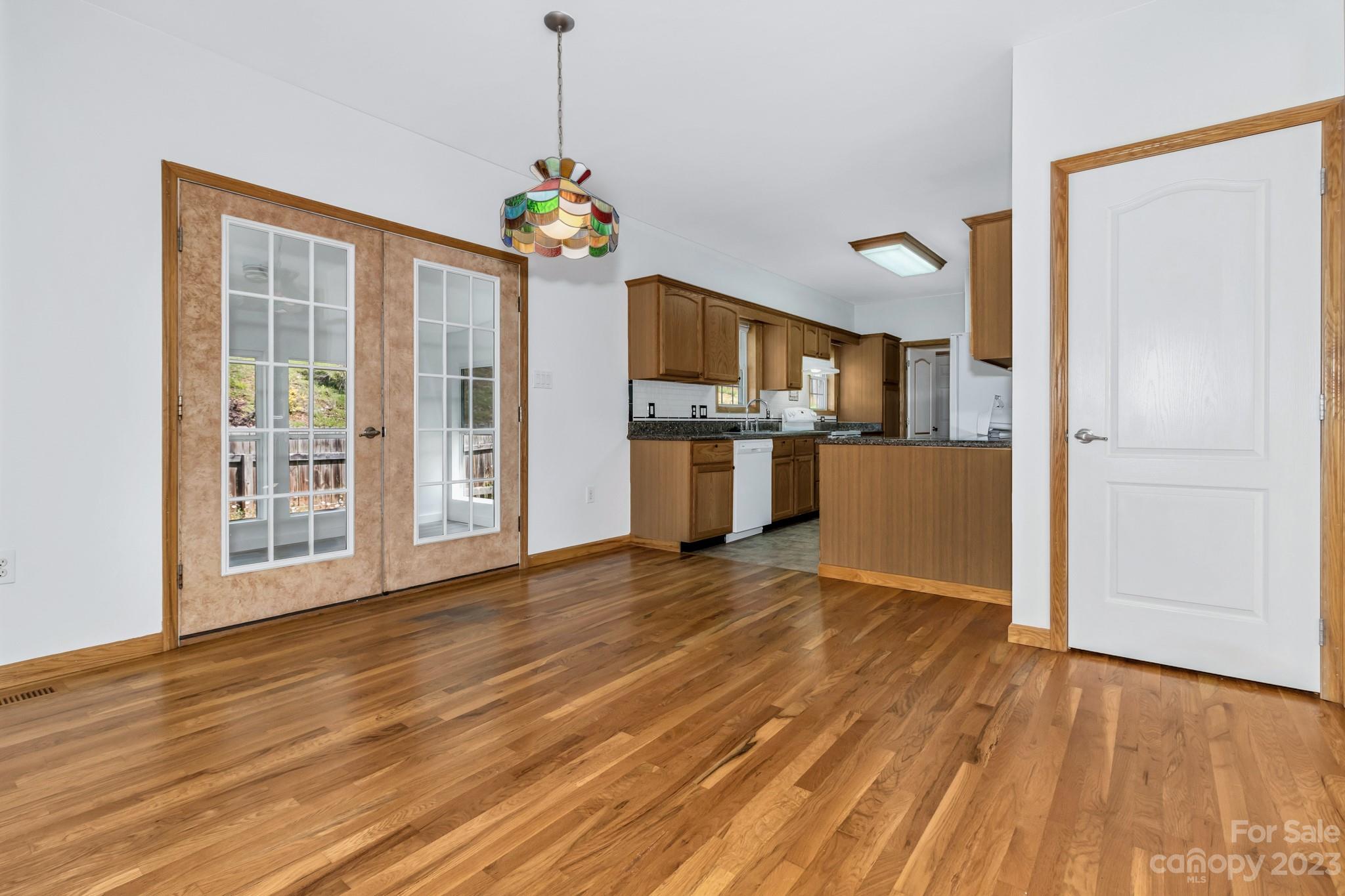28 Homewood Road Candler, NC 28715 - Photo 9 of 43 Gallery Image 9
