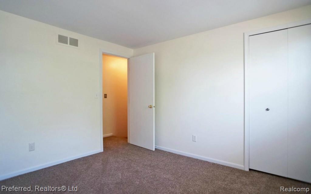 45091 Rudgate Road Canton, MI 48188 - Photo 16 of 23 Bedroiom 2 Alt View.jpg