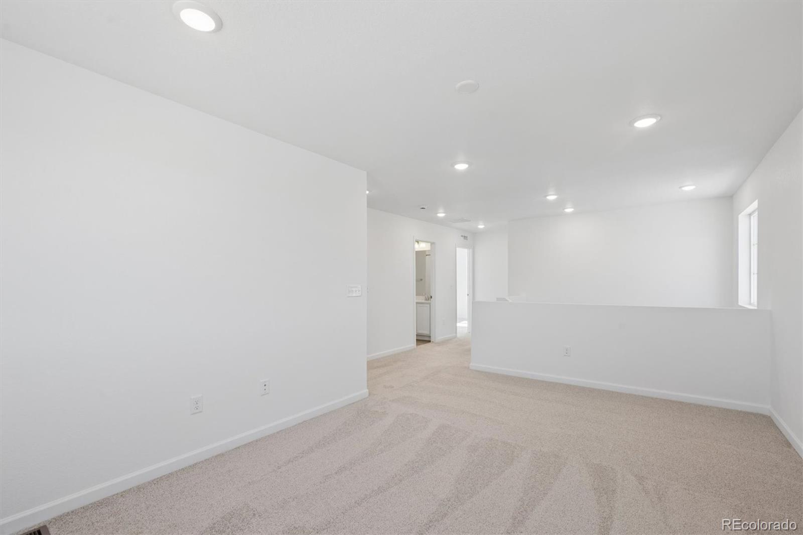 414 South Rifle Street Aurora, CO 80017 - Photo 13 of 22