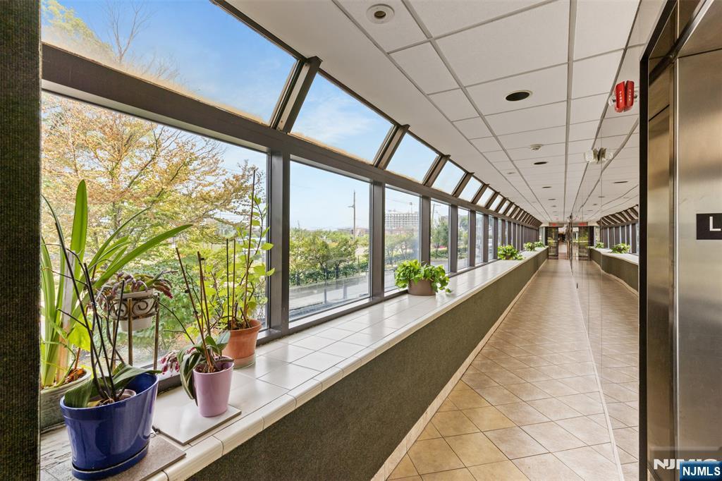 1150 River Road, Unit 4H Edgewater, NJ 07020 - Photo 37 of 44