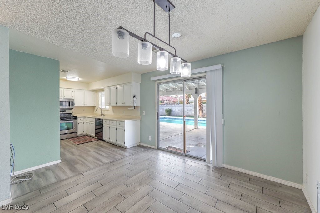 581 Carleton Drive Henderson, NV 89014 - Photo 9 of 30