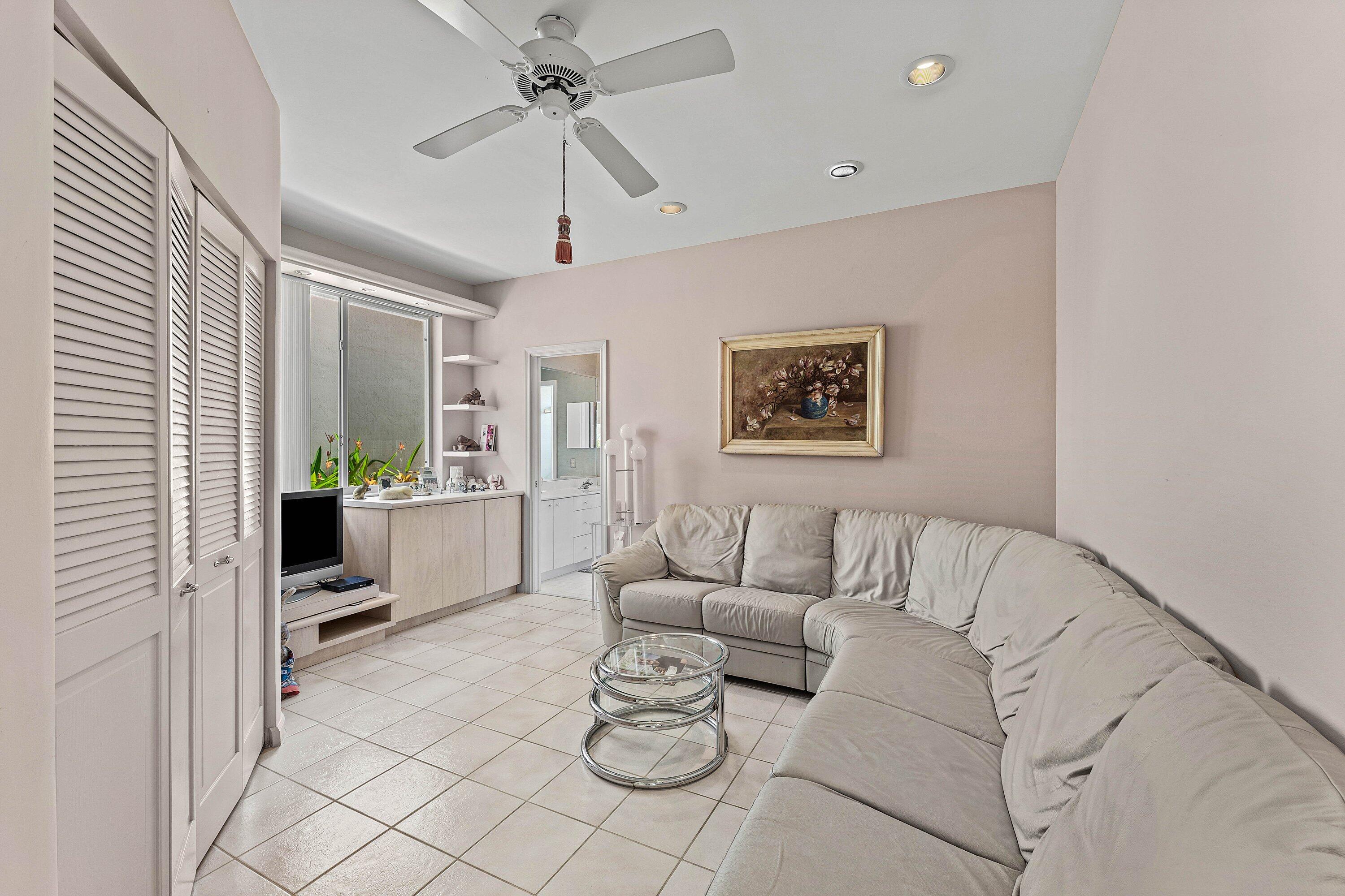 5195 Northwest 25th Way Boca Raton, FL 33496 - Photo 17 of 62 018-5195Northwest25thWay-BocaRaton-FL-33