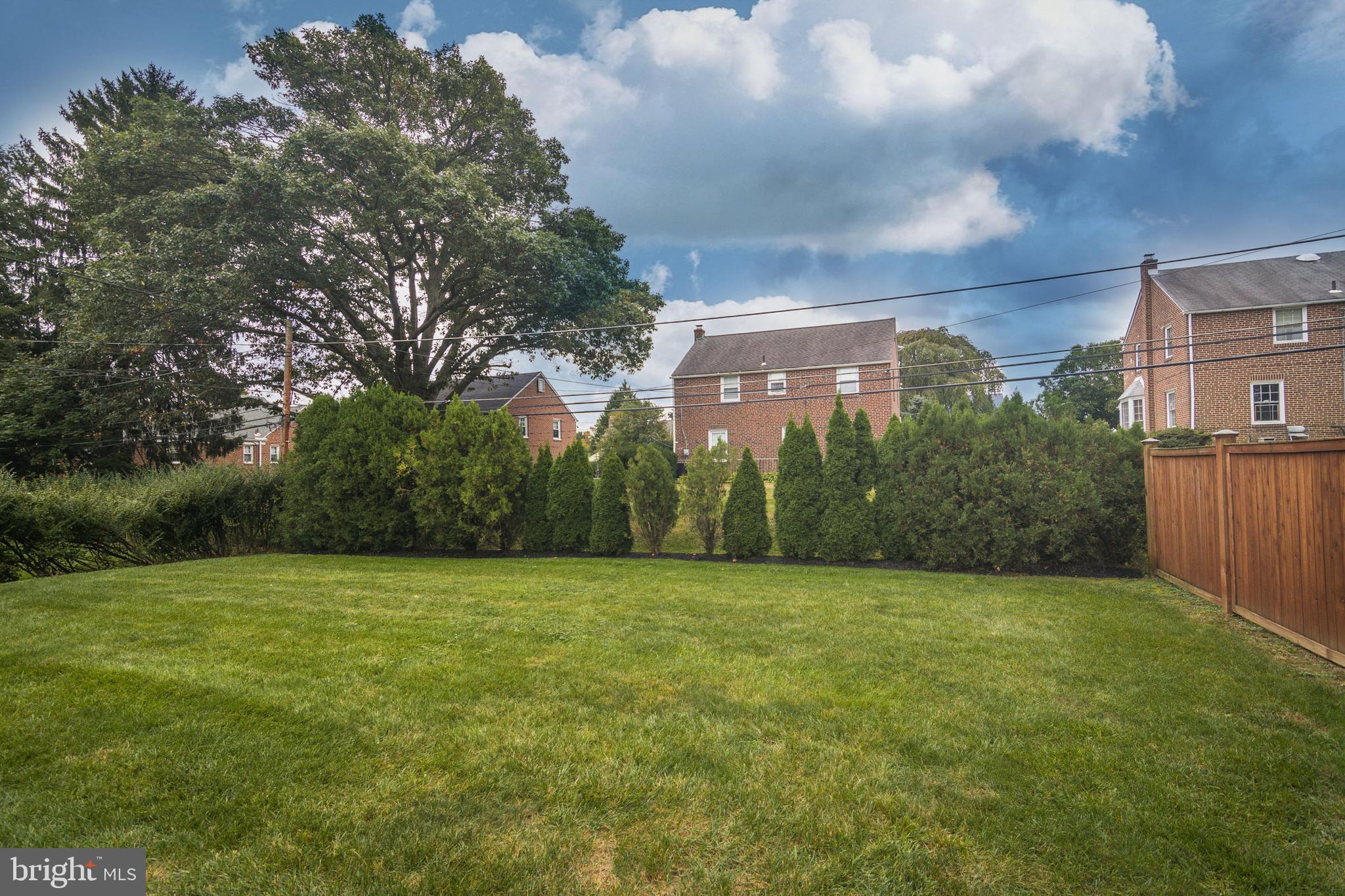 7641 Brookfield Road Cheltenham, PA 19012 - Photo 5 of 33 Bakyard