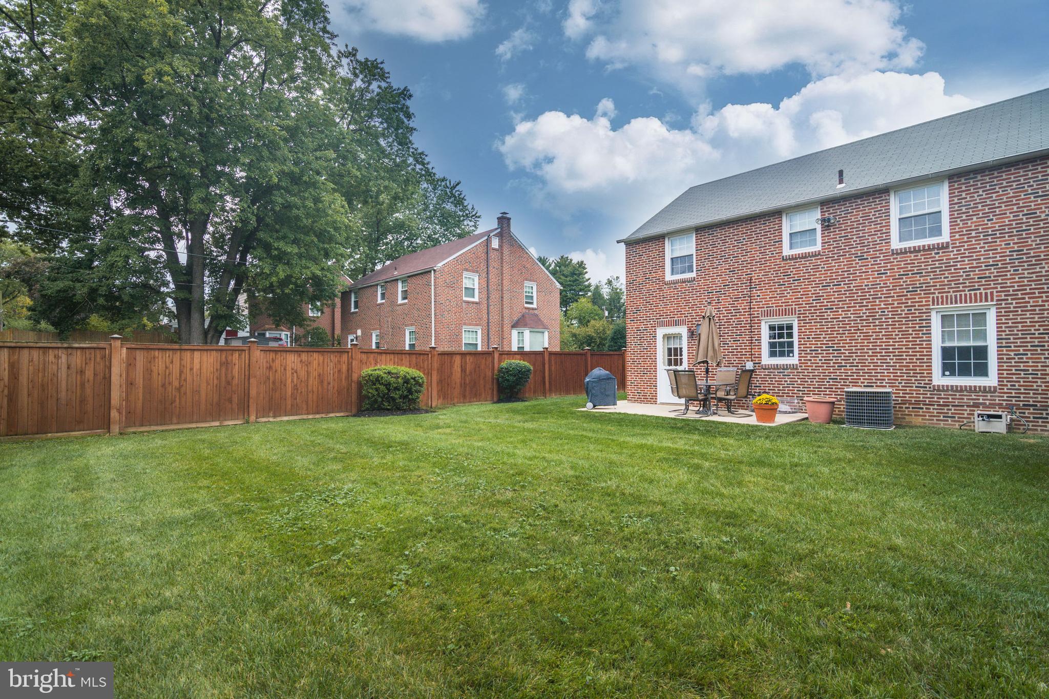 7641 Brookfield Road Cheltenham, PA 19012 - Photo 6 of 33 Back of House