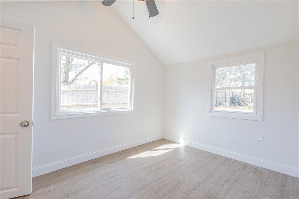9 Bells Neck Road, Unit 4 West Harwich, MA 02671 - Photo 5 of 12