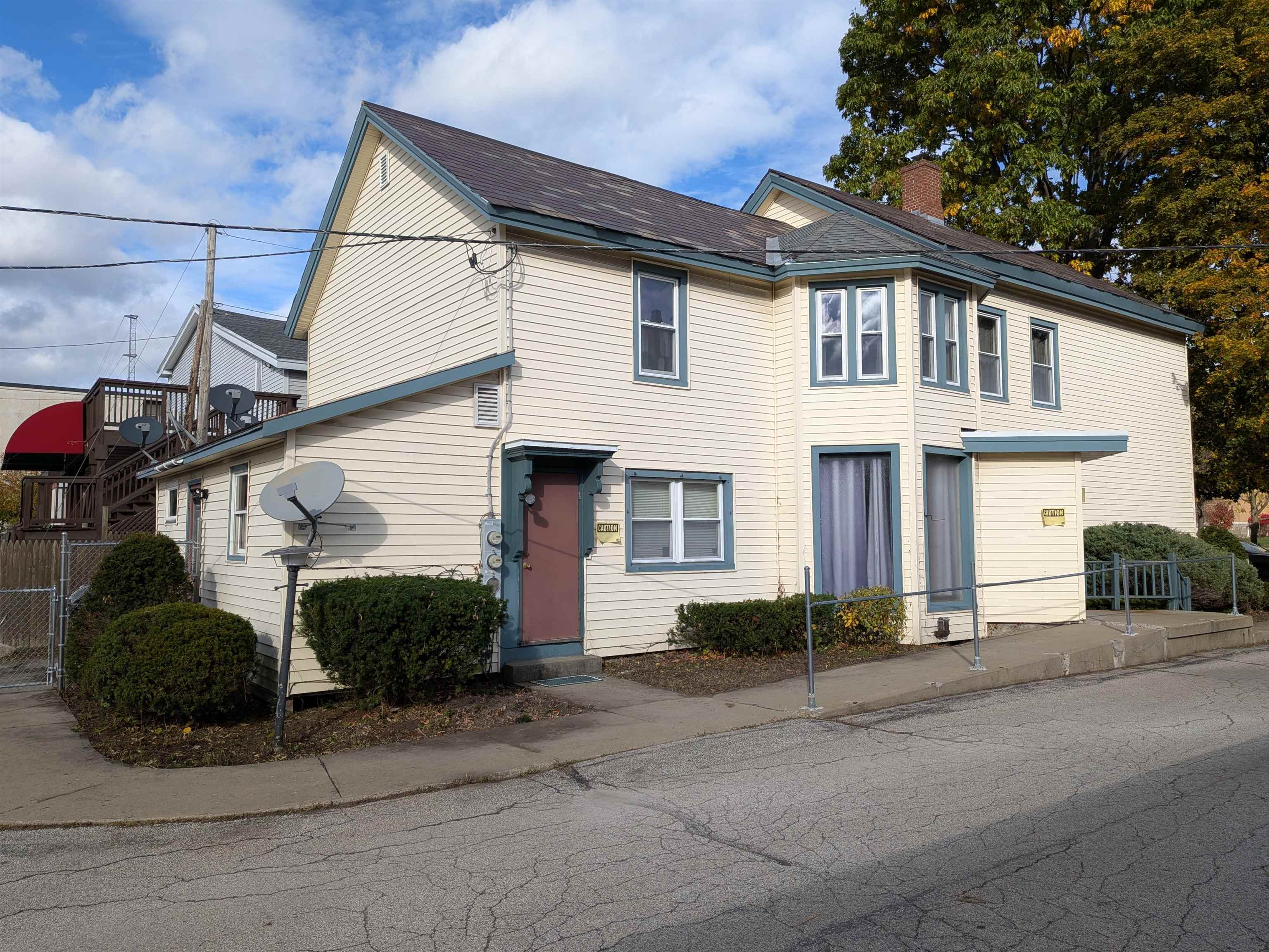 71 Grove Street Rutland, VT 05701 - Photo 4 of 18