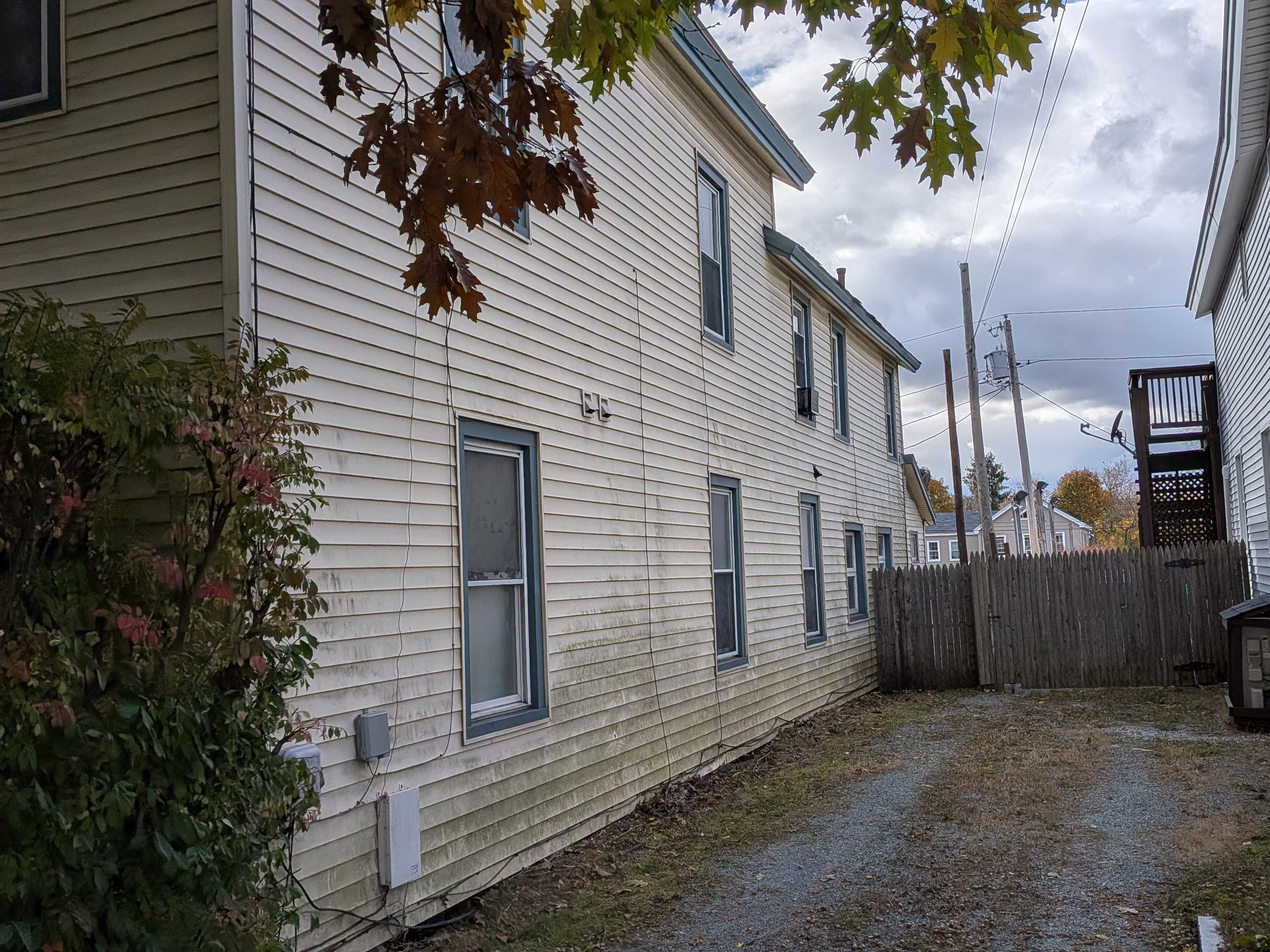 71 Grove Street Rutland, VT 05701 - Photo 9 of 18