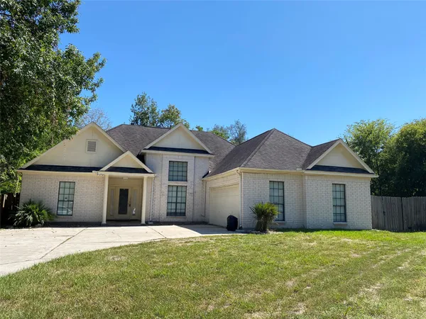 $1,950 | 11526 1 Token Drive, Houston, TX 77065