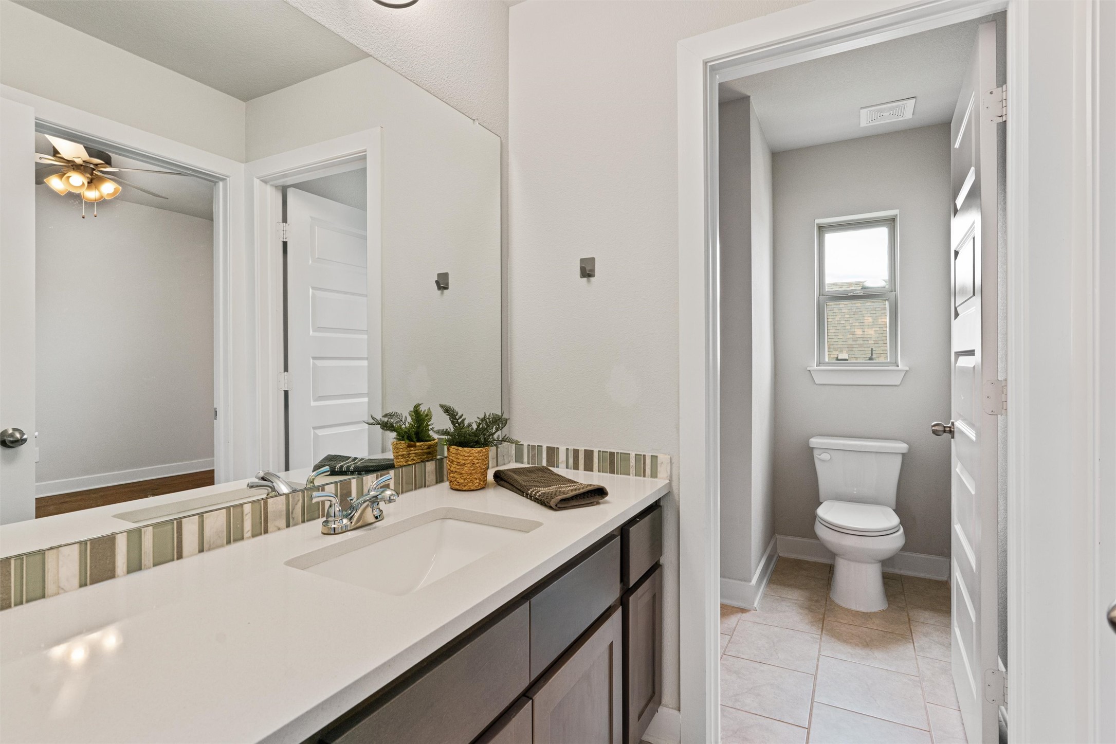 108 Rio Vista Drive Georgetown, TX 78626 - Photo 30 of 40 a bathroom with a sink a toilet and shower