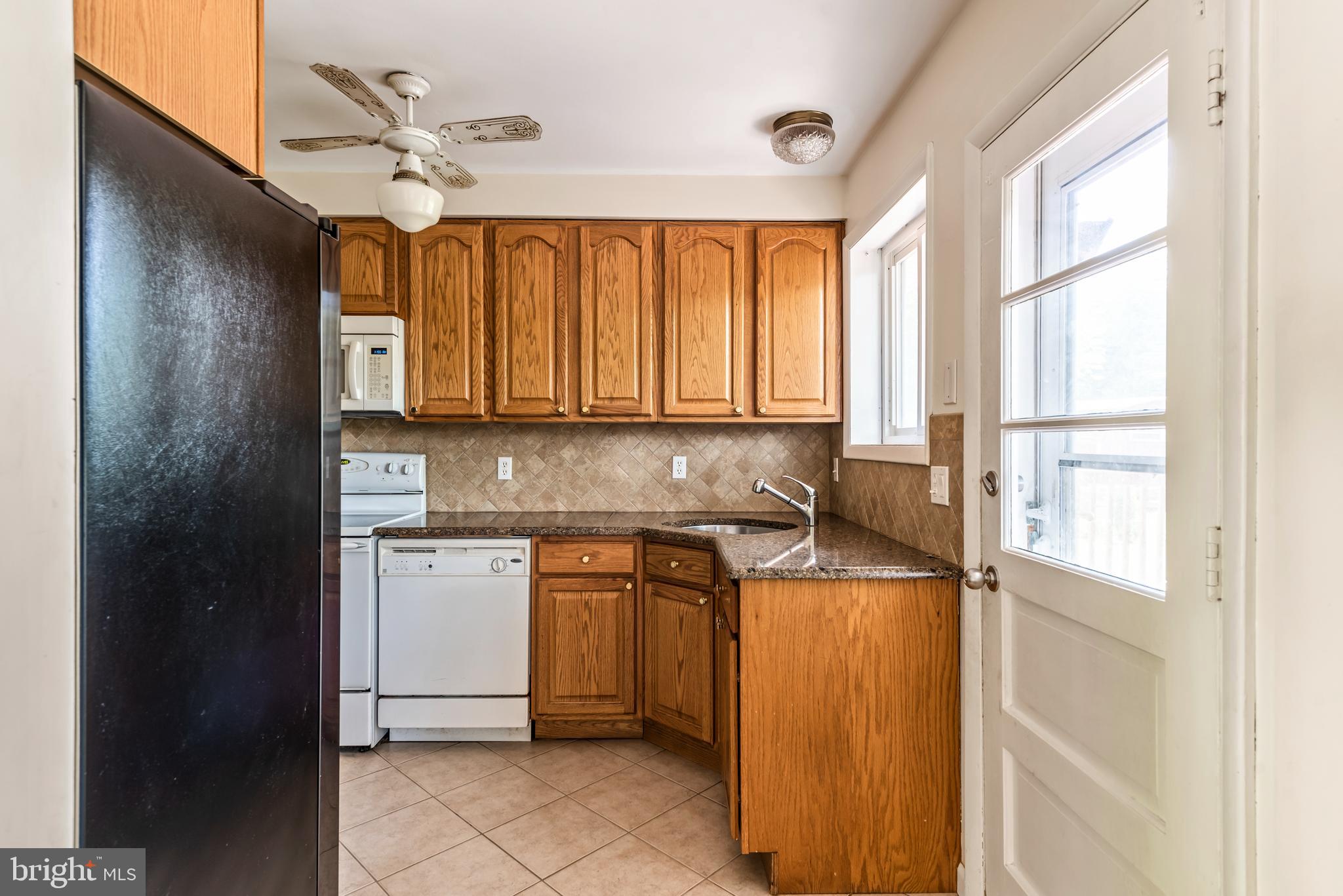11301 Kenton Place Silver Spring, MD 20902 - Photo 11 of 37 Gallery Image 11