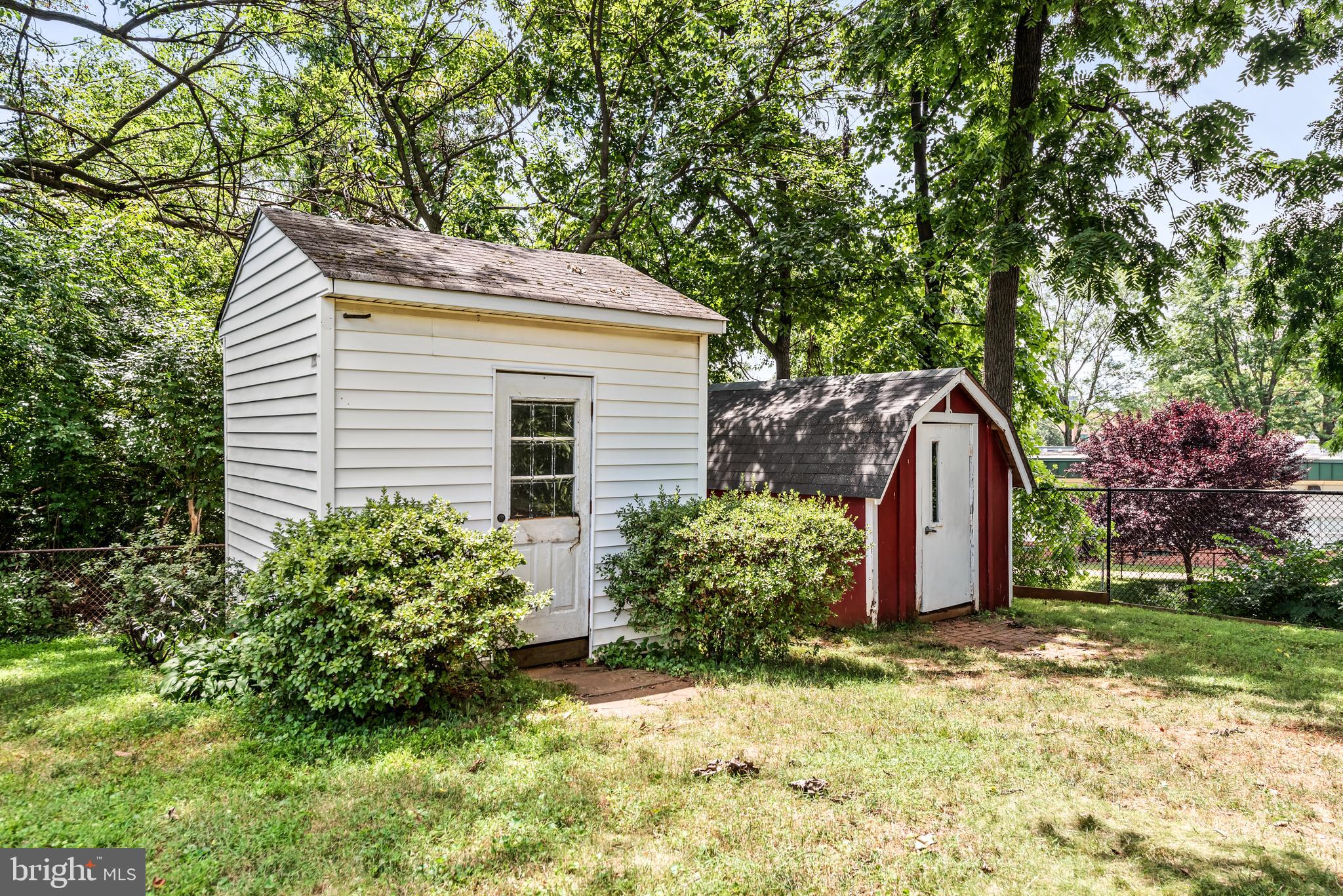 11301 Kenton Place Silver Spring, MD 20902 - Photo 35 of 37 Gallery Image 35