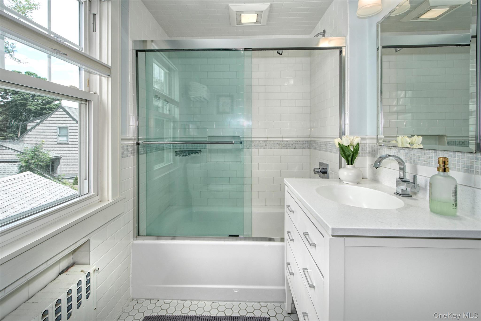 9 Fenton Street Rye, NY 10580 - Photo 13 of 22 Full Bathroom with Tub/Shower