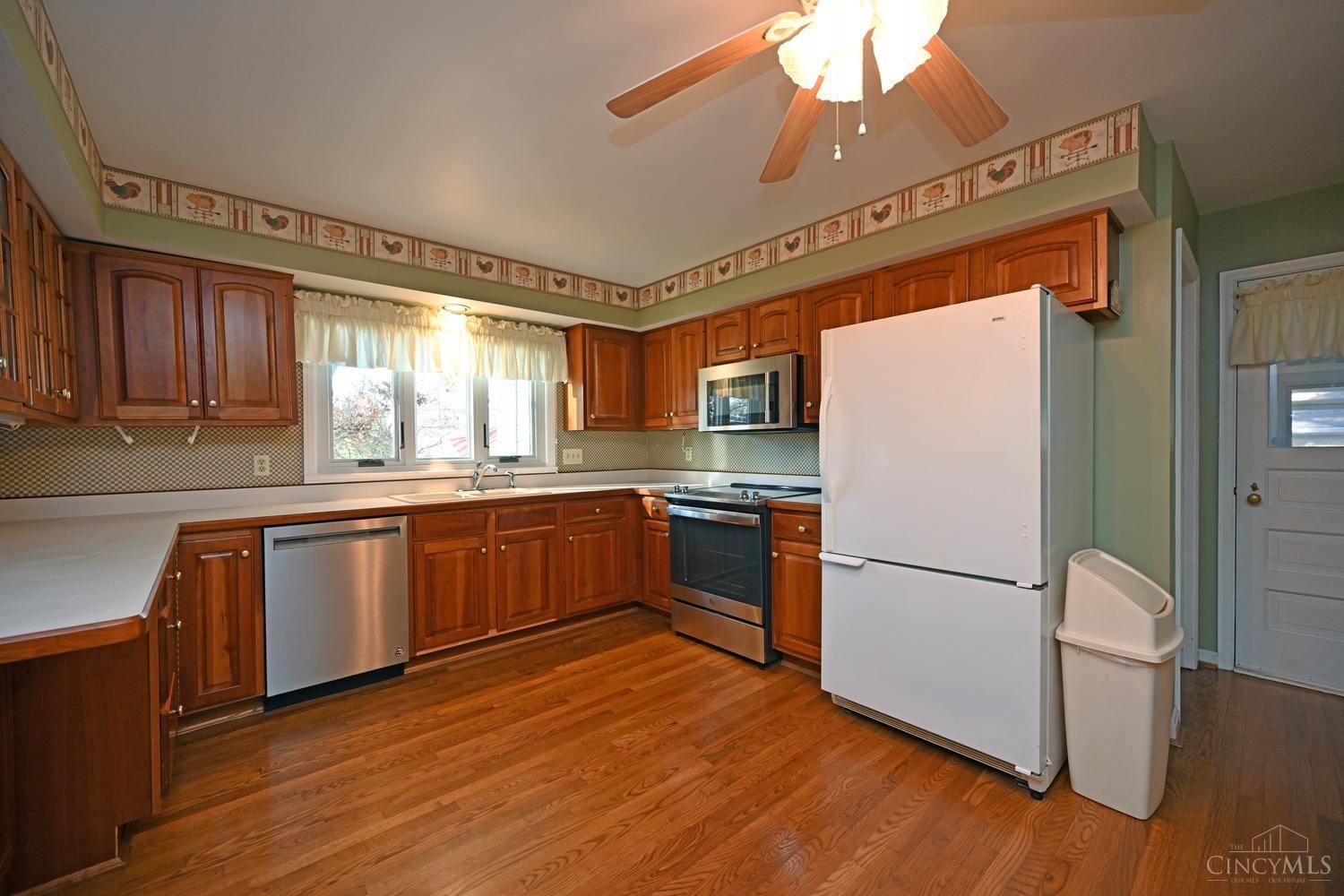 1740 Neeb Road Cincinnati, OH 45233 - Photo 16 of 49
