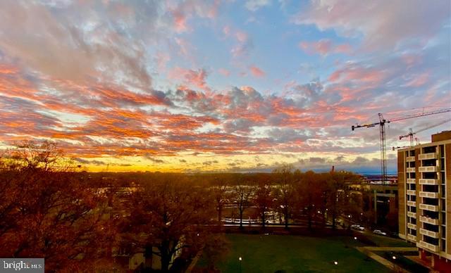 429 N Street Southwest, Unit S607 Washington, DC 20024 - Photo 50 of 55 a view of city and lake