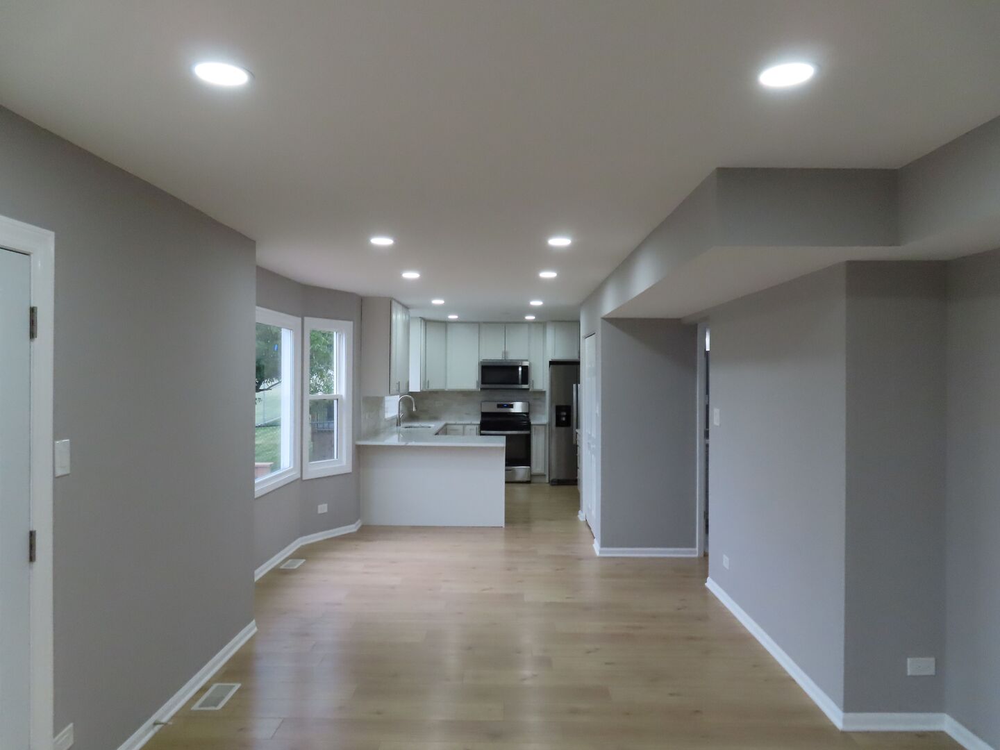 1005 East Olde Virginia Road Palatine, IL 60074 - Photo 4 of 21 Gallery Image 4