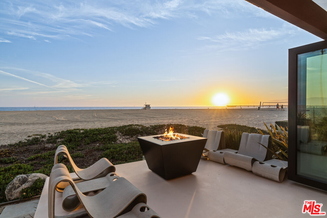 3817 Ocean Front Walk Marina del Rey, CA 90292 - Photo 21 of 25