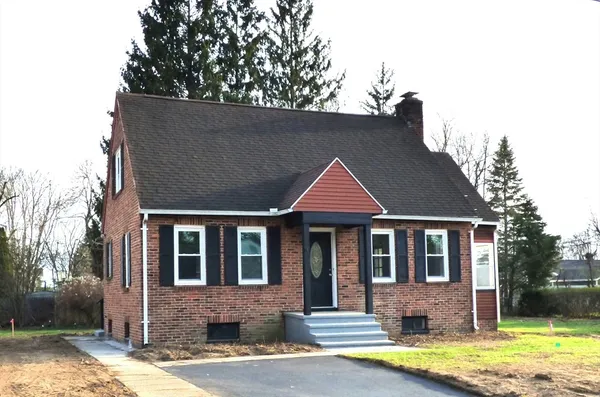 $339,900 | 21 Wrona Street, Springfield, MA 01151
