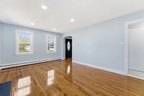 $339,900 | 21 Wrona Street, Springfield, MA 01151