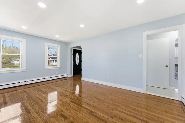 $339,900 | 21 Wrona Street, Springfield, MA 01151