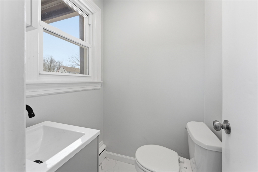 21 Wrona Street Springfield, MA 01151 - Photo 16 of 37