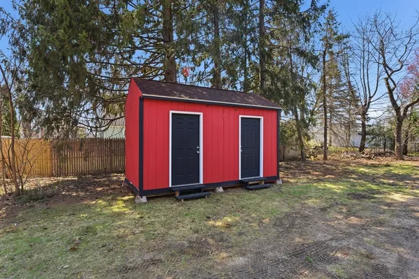 $339,900 | 21 Wrona Street, Springfield, MA 01151