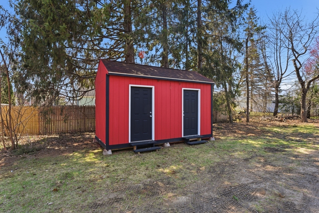 21 Wrona Street Springfield, MA 01151 - Photo 37 of 37