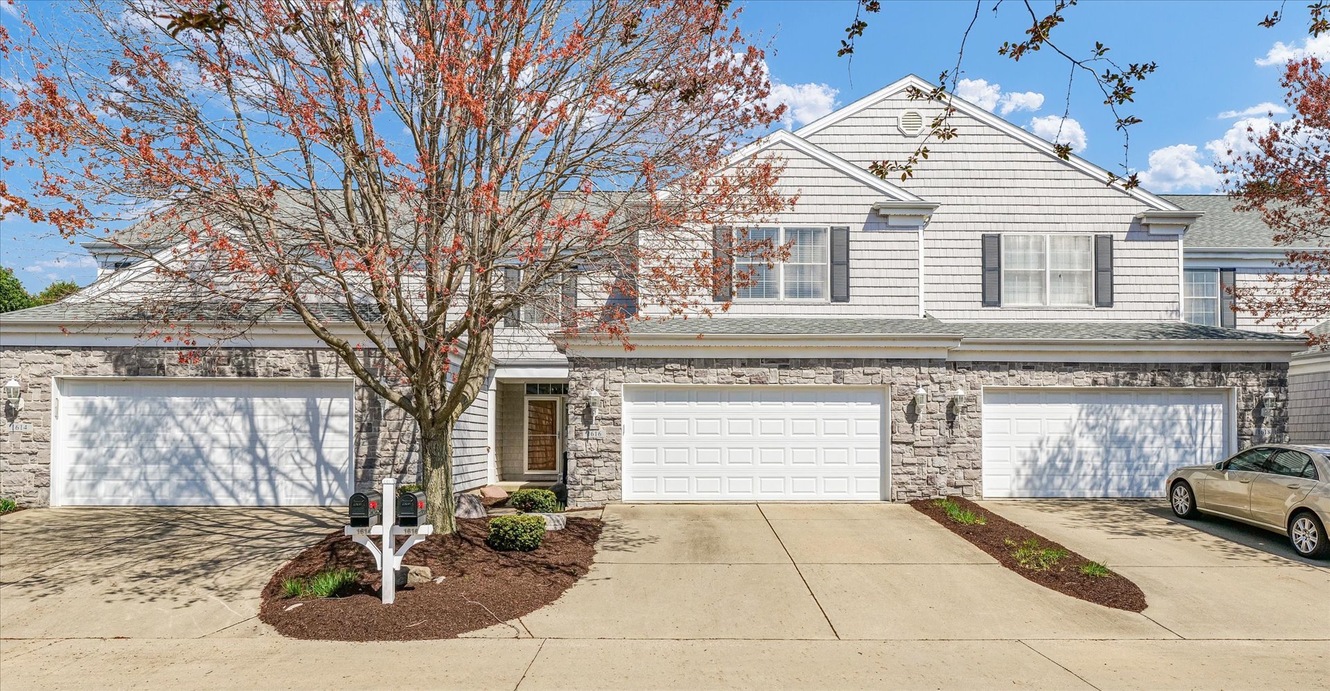 1616 Cobblefield Road Champaign, IL 61822 - Photo 4 of 49 Gallery Image 4