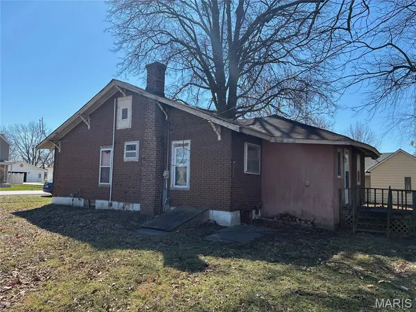 $39,900 | 333 North Dye Street, Virden, IL 62690
