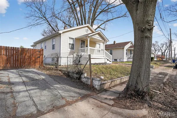 $119,900 | 9407 Muriel Avenue, St. Louis, MO 63114