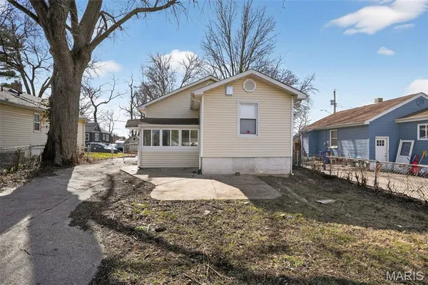 $119,900 | 9407 Muriel Avenue, St. Louis, MO 63114