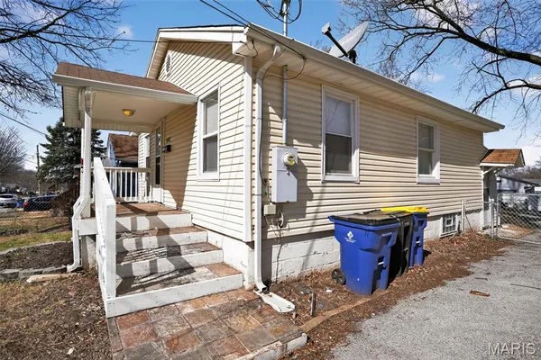 $119,900 | 9407 Muriel Avenue, St. Louis, MO 63114