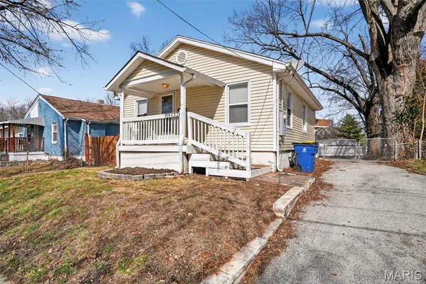 $119,900 | 9407 Muriel Avenue, St. Louis, MO 63114