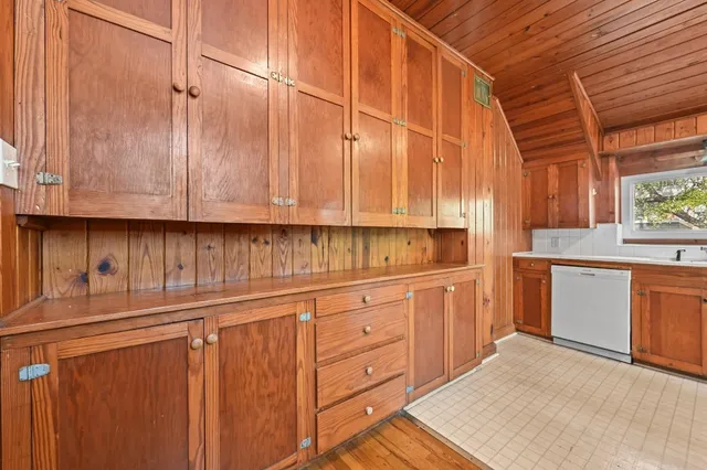 $1,400,000 | 408 West 33rd Street, Austin, TX 78705