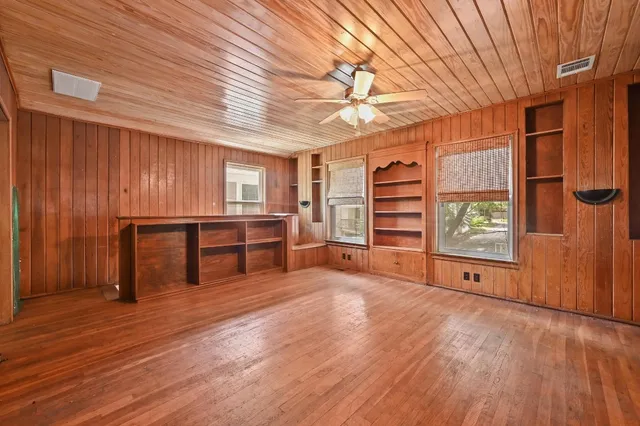 $1,400,000 | 408 West 33rd Street, Austin, TX 78705