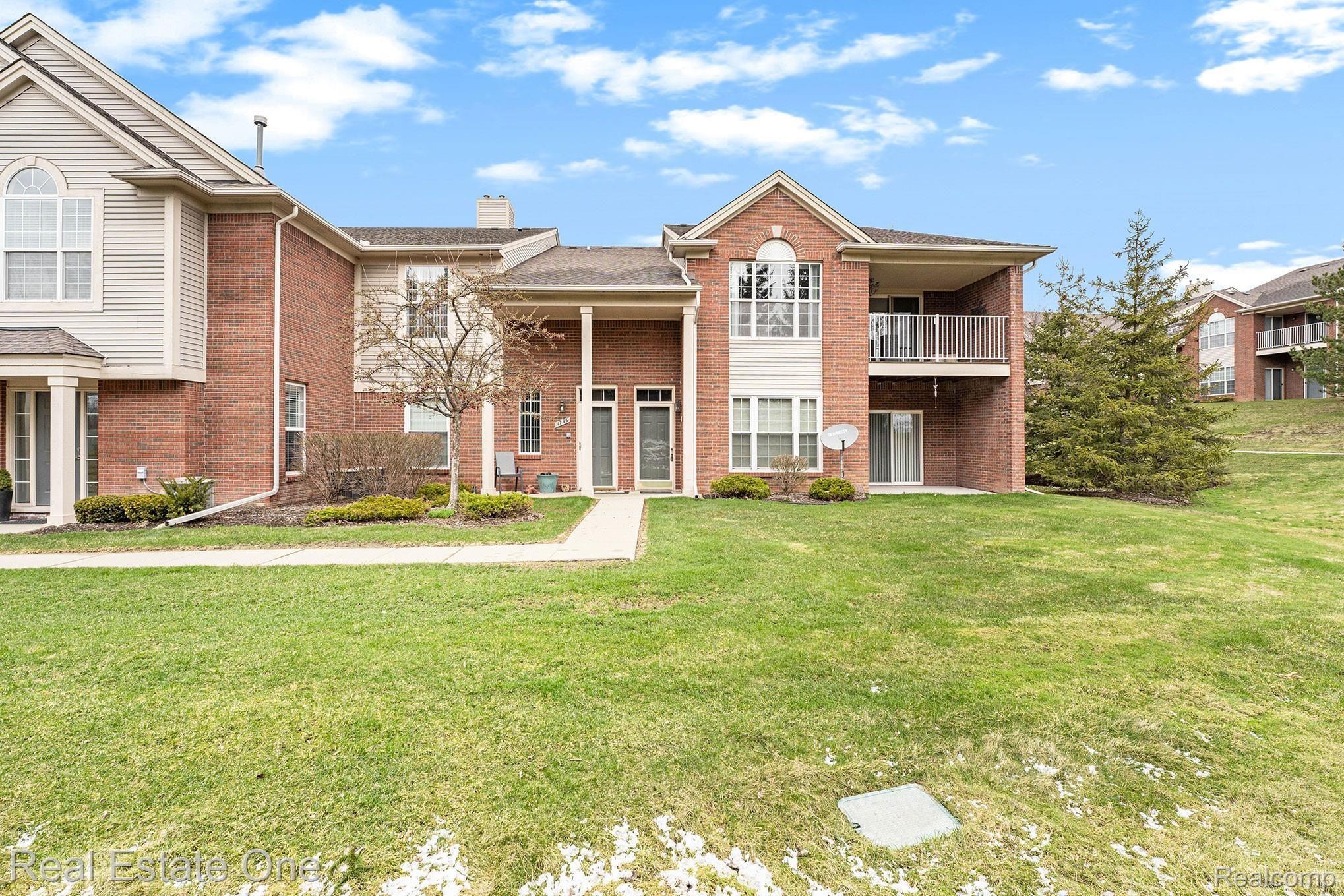 1794 Flagstone Circle Rochester, MI 48307 - Photo 1 of 25 DSC00394.jpg