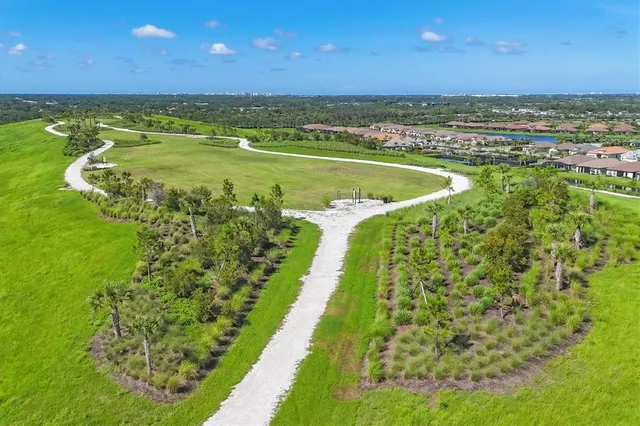 $709,000 | 6362 Grandview Hill Court, Bradenton, FL 34203