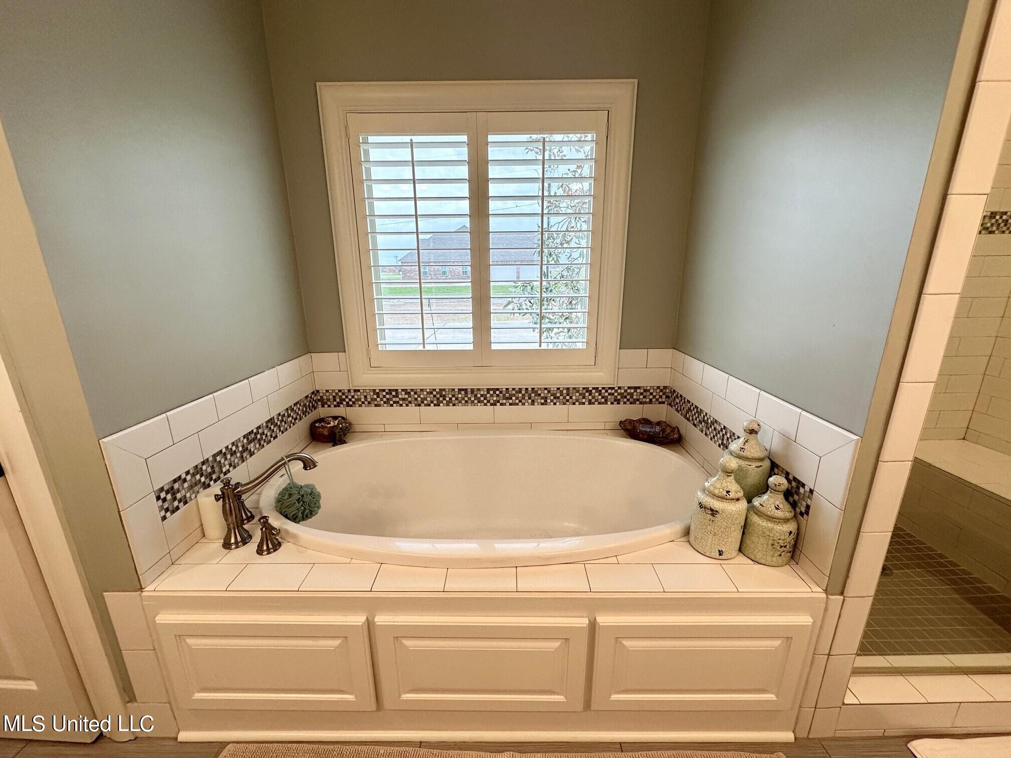 531 Laughlin Road Cleveland, MS 38732 - Photo 16 of 30 I- Bathroom 3t