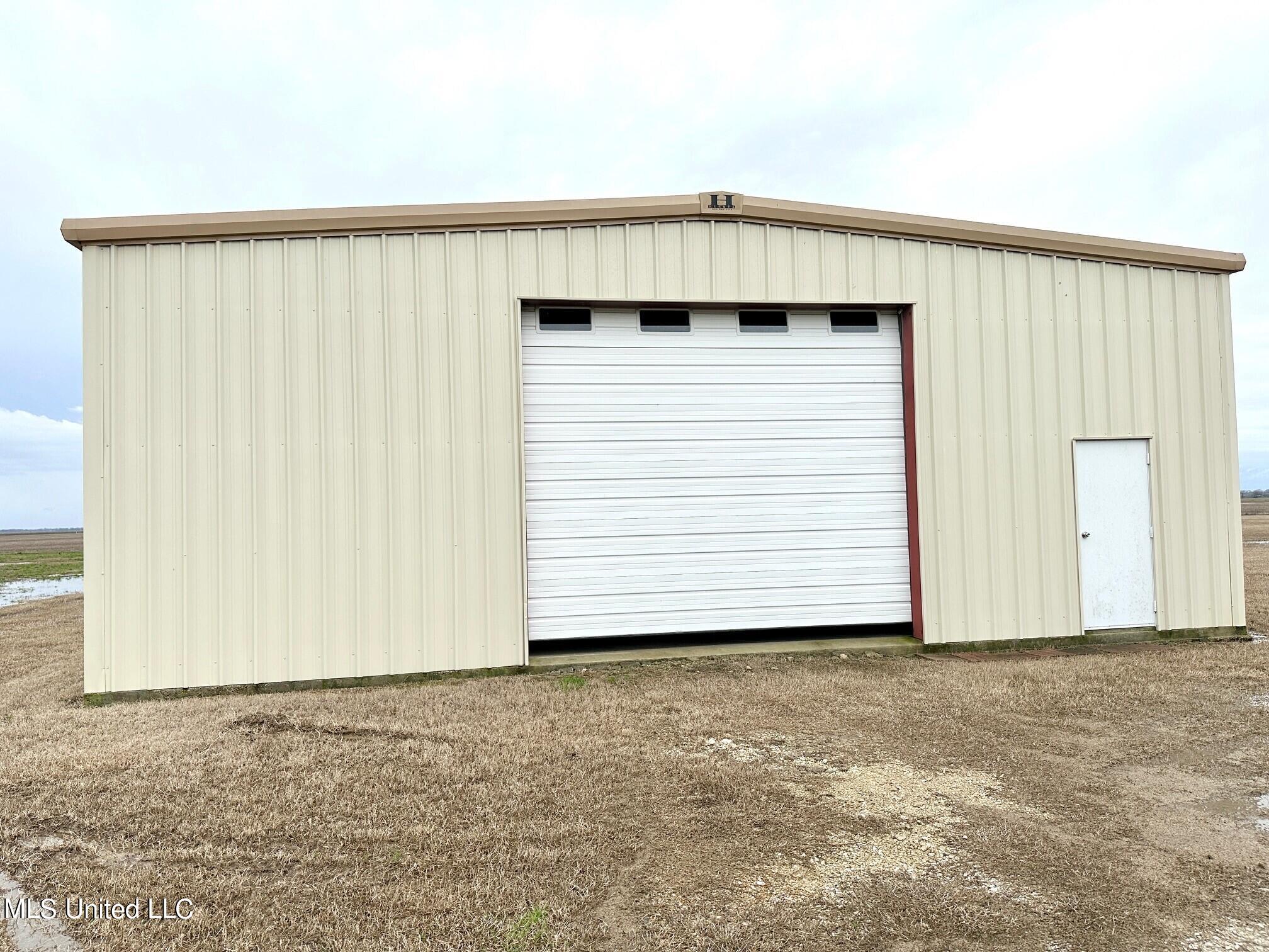 531 Laughlin Road Cleveland, MS 38732 - Photo 27 of 30 O- Shop