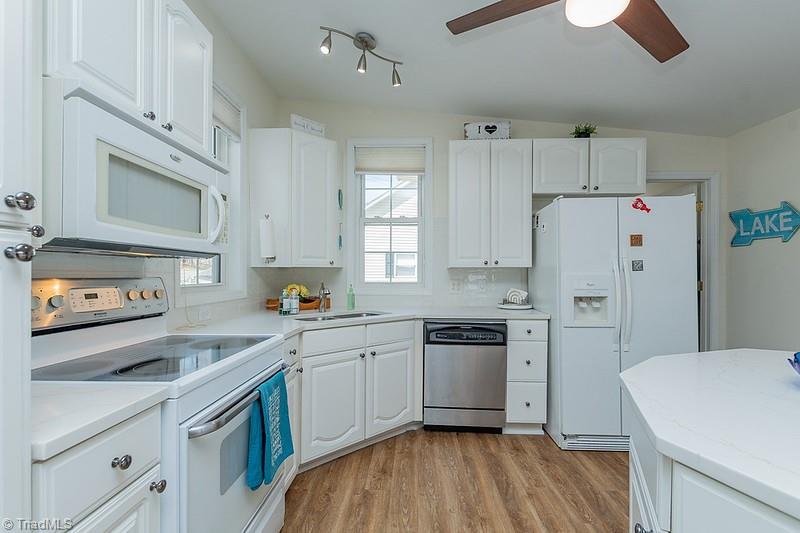 349 Reynolds Road Lexington, NC 27292 - Photo 3 of 36