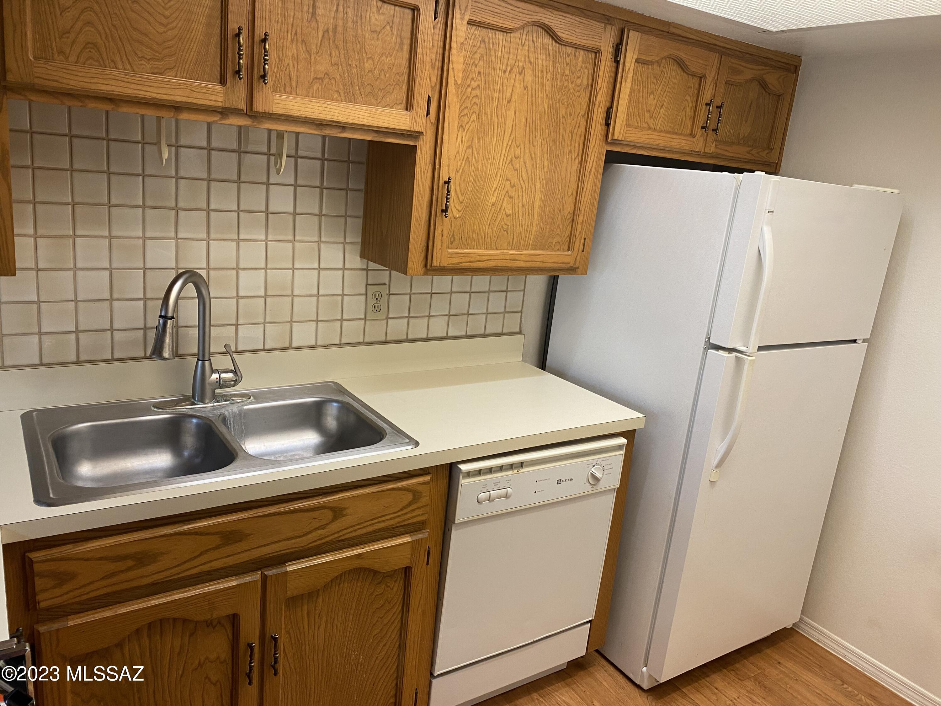 1200 East River Road, Unit G77 Tucson, AZ 85718 - Photo 8 of 20