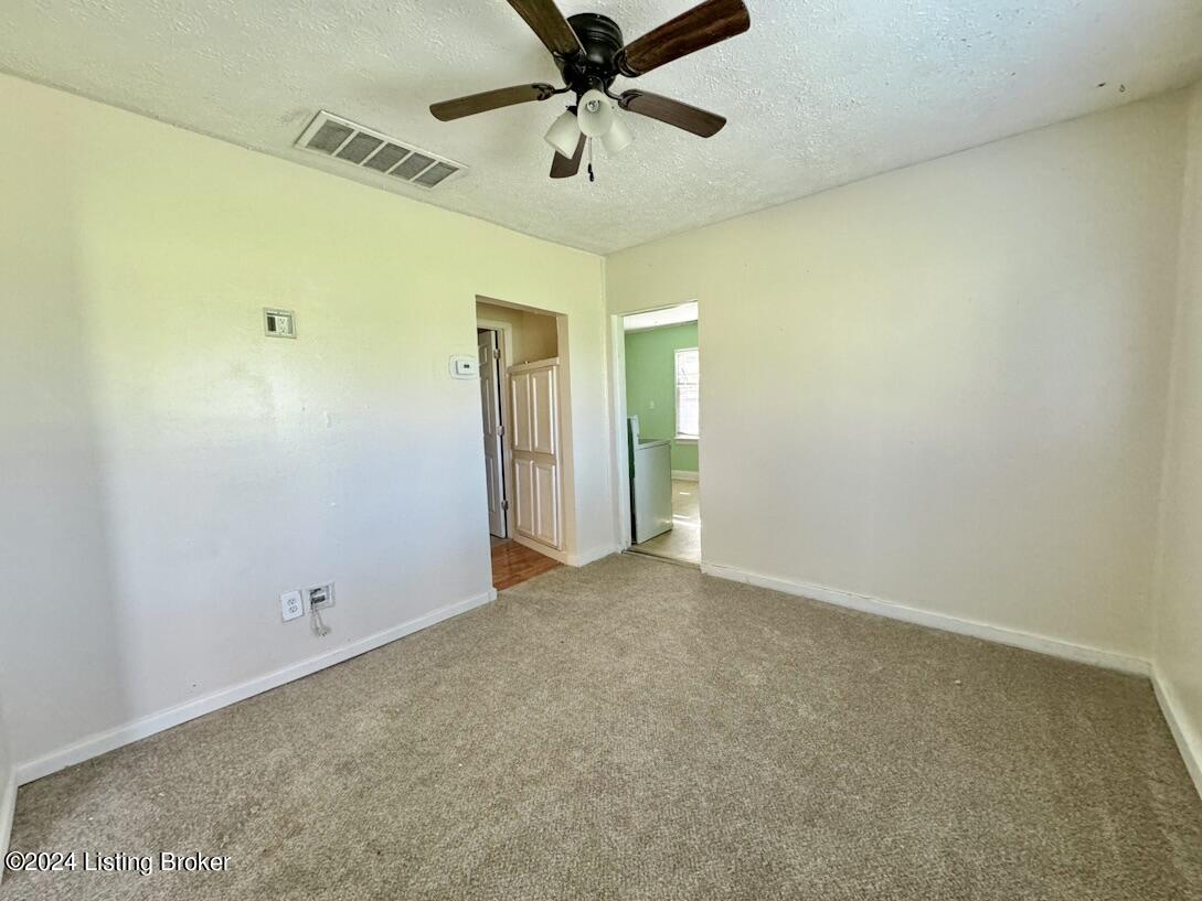 10800 Blue Lick Road Louisville, KY 40229 - Photo 20 of 40 18