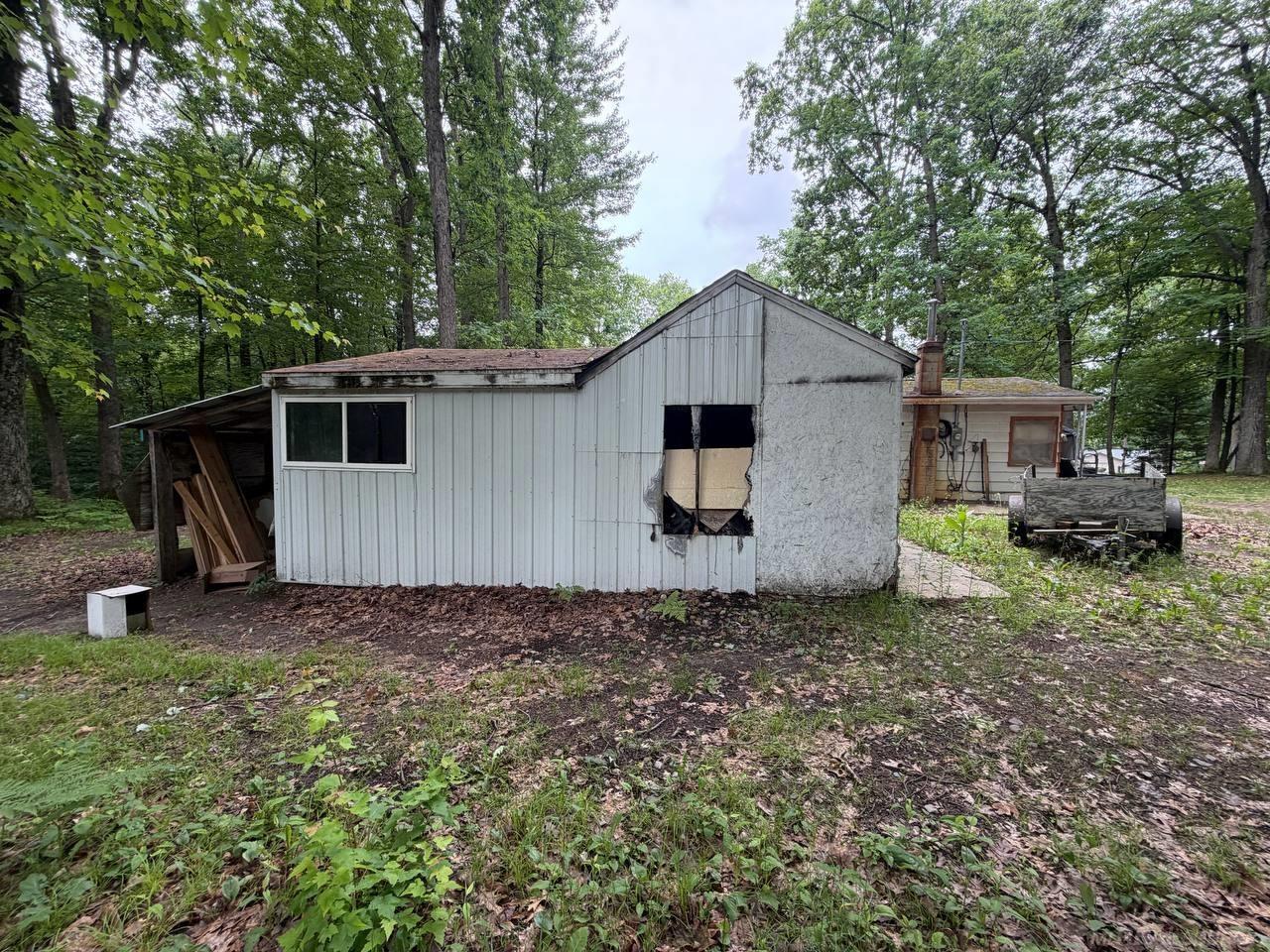 2060 Lois Road Harrison, MI 48625 - Photo 17 of 25