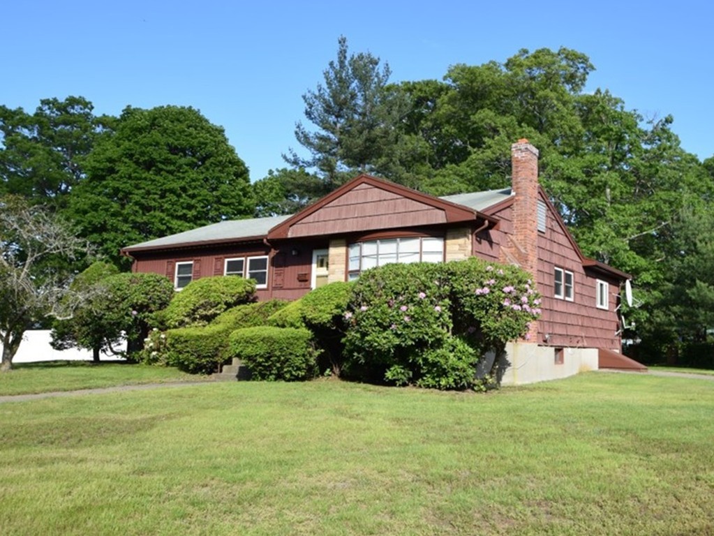 7 Niles Road Randolph, MA 02368 - Photo 1 of 30 Gallery Image 1