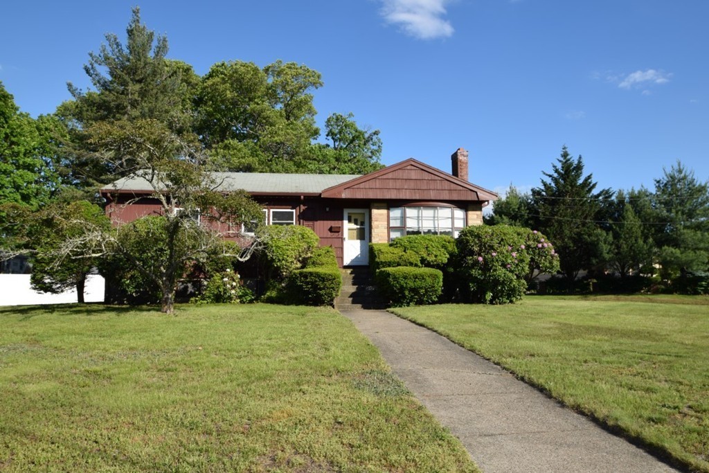 7 Niles Road Randolph, MA 02368 - Photo 2 of 30 Gallery Image 2