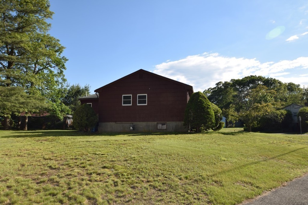 7 Niles Road Randolph, MA 02368 - Photo 28 of 30 Gallery Image 28